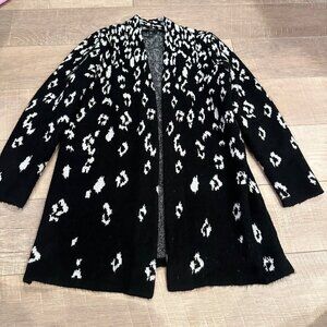 TALBOTS WOMENS BLACK LEOPARD CARDIGAN SWEATER MEDIUM PETITE
